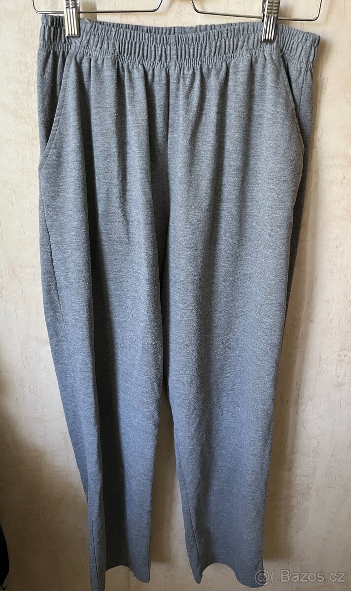 Tepláky širší boky L/XXL
