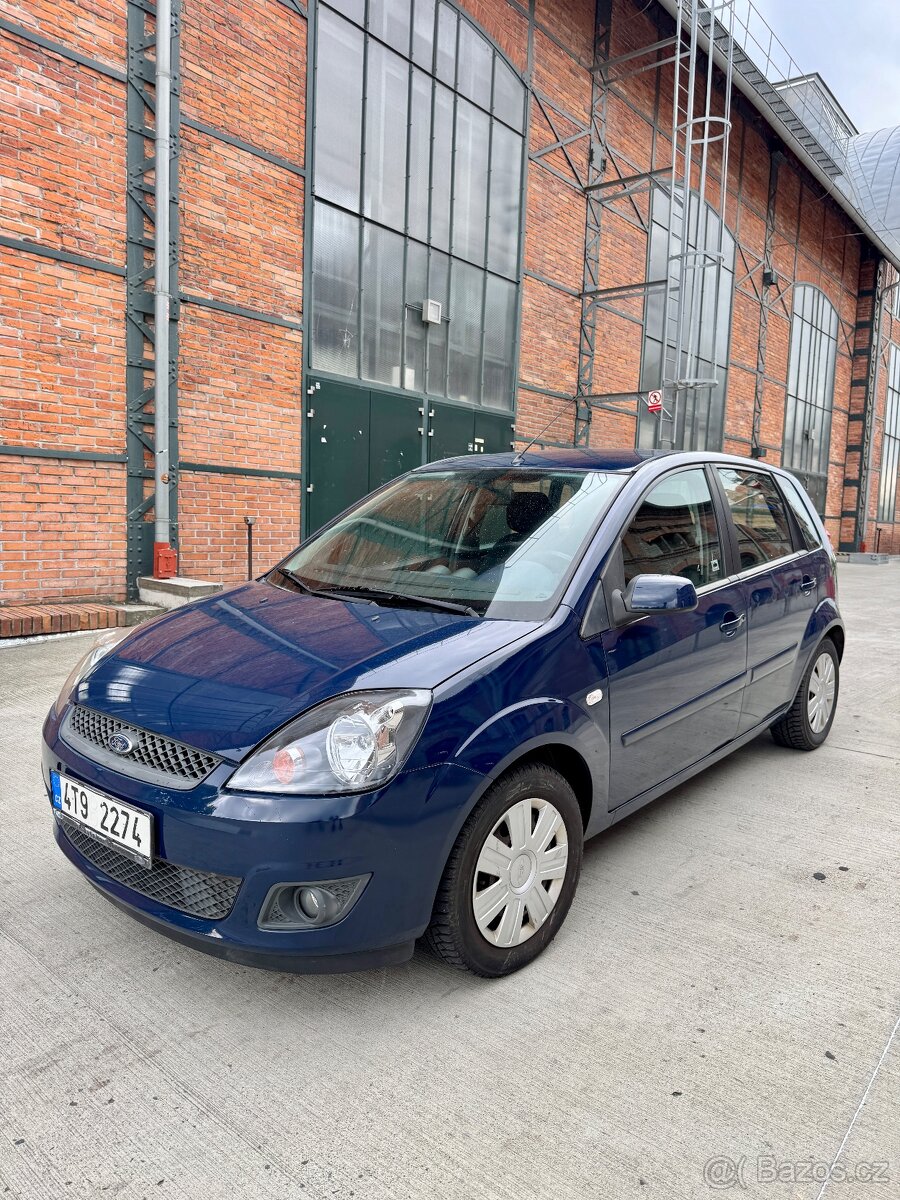 FORD FIESTA 1,3i  POUZE 75xxx KM TOP STAV KLIMA