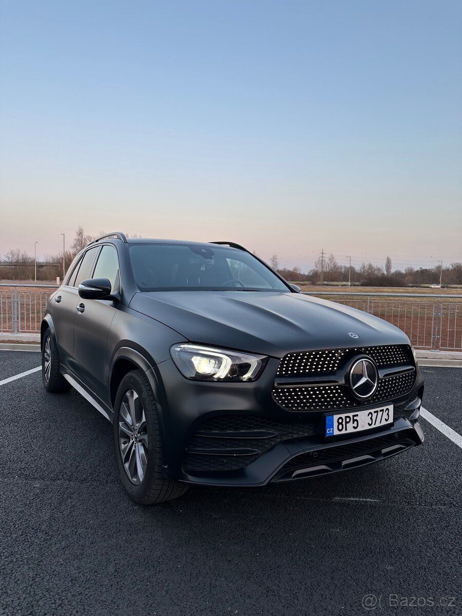 Mercedes GLE 300D top
