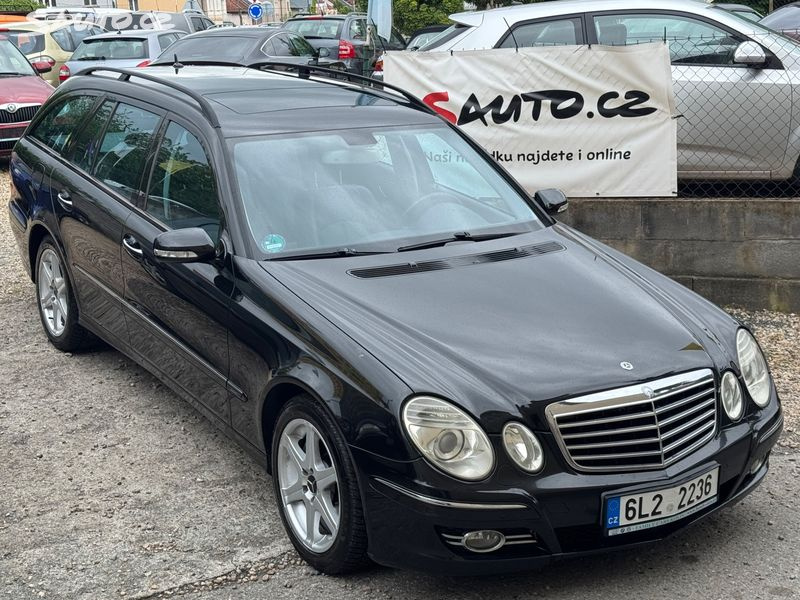 Mercedes-Benz Třídy E, 280,FACELIFT,XENONY,KŮŽE,TAŽNÉ