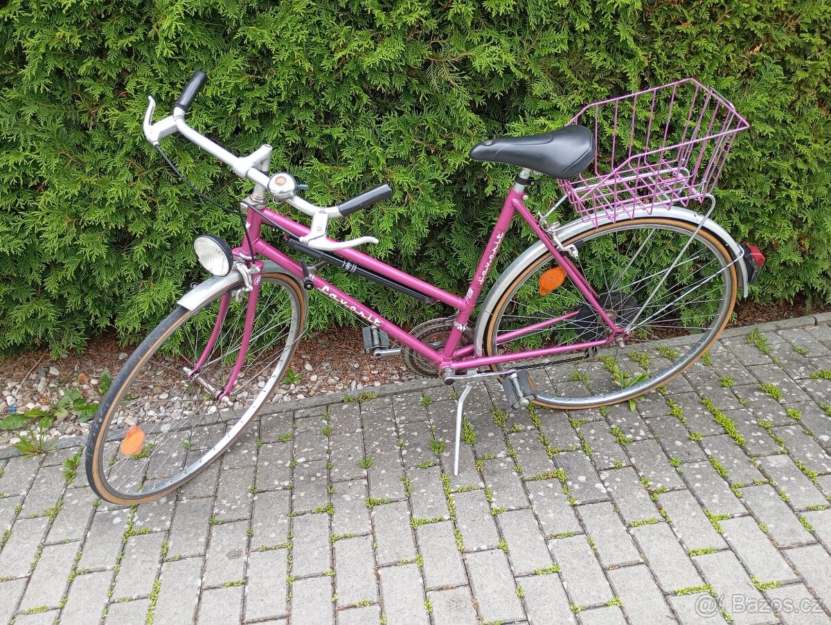 Dámské kolo Favorit