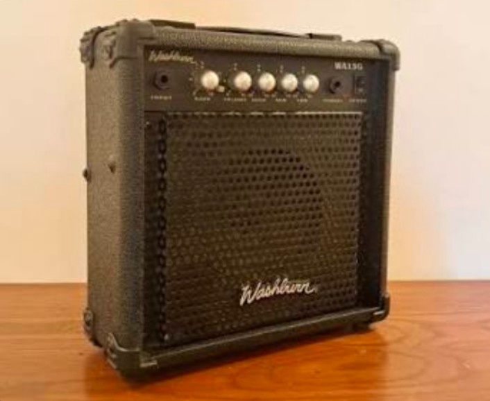 Tranzistorové kombo Washburng WA15G