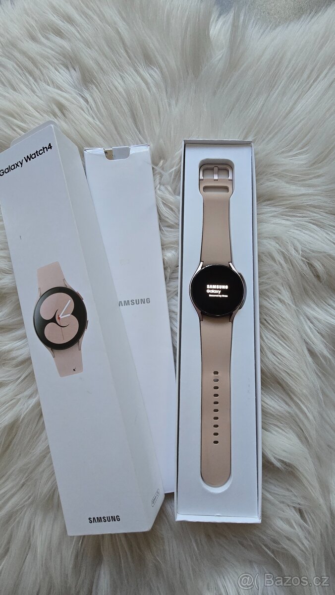 Hodinky Samsung Watch 4