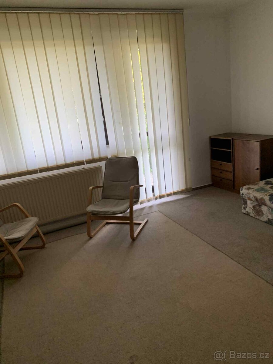 nabízím zařízený jednolůžkový pokoj v LIberci