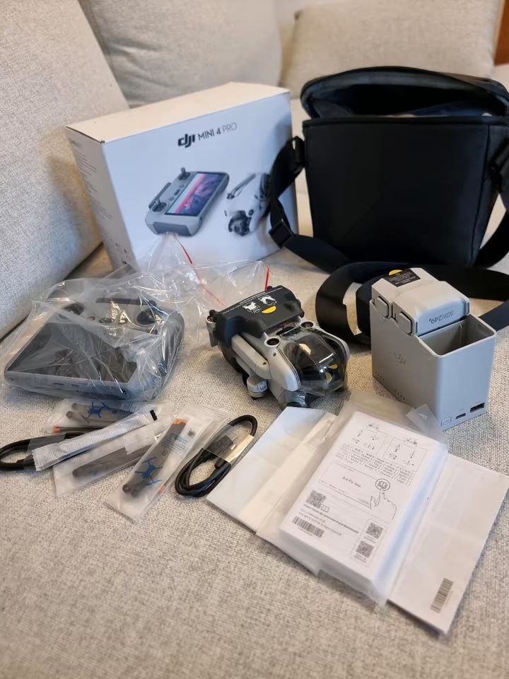 Dji mini 4 pro fly more Combo