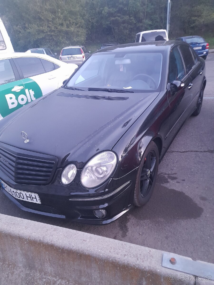 Mercedes E 211 . 3.0. Diesel. Avtomat