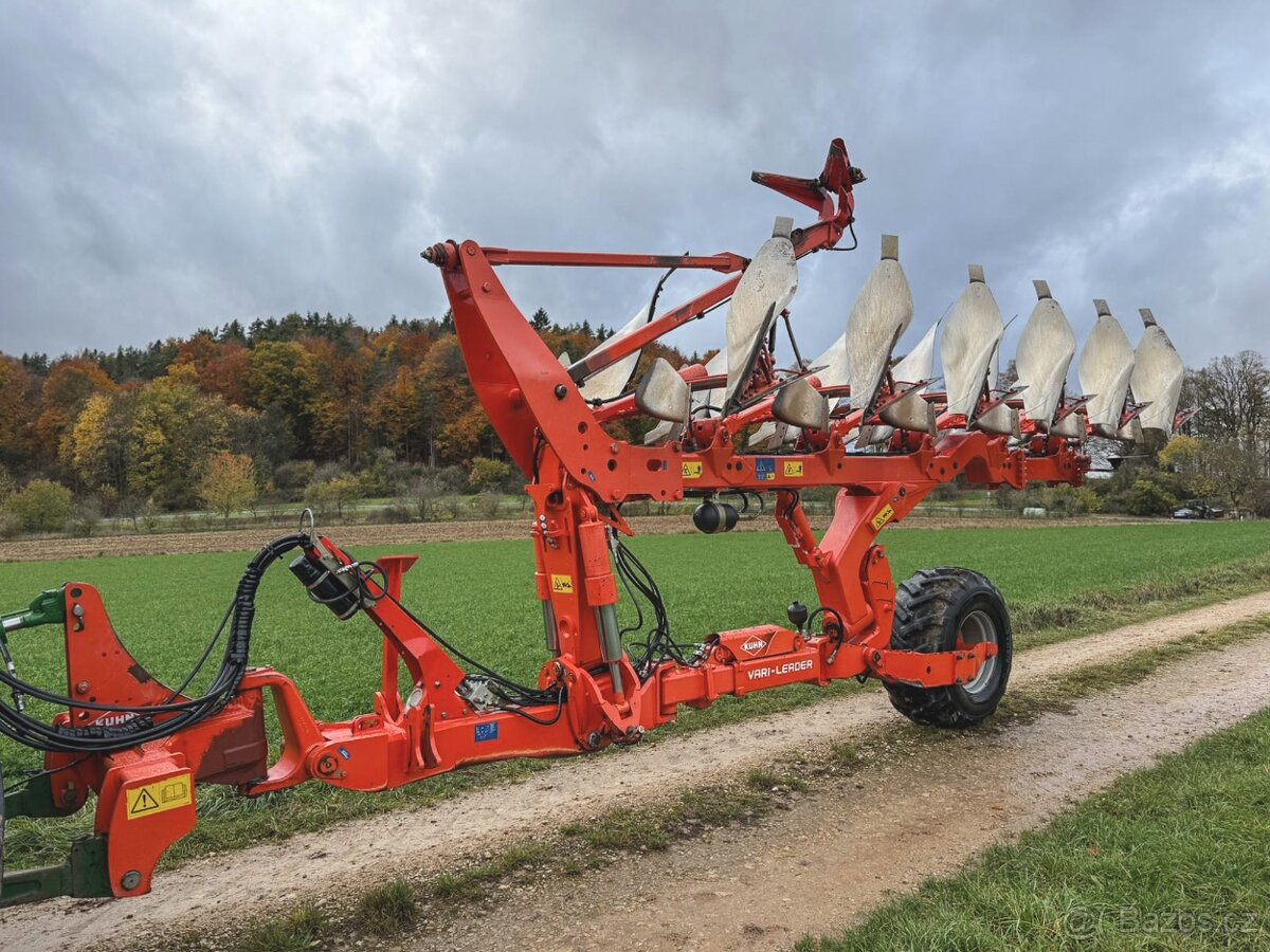 pluh Kuhn Vari Leader hydraulicky jištěný