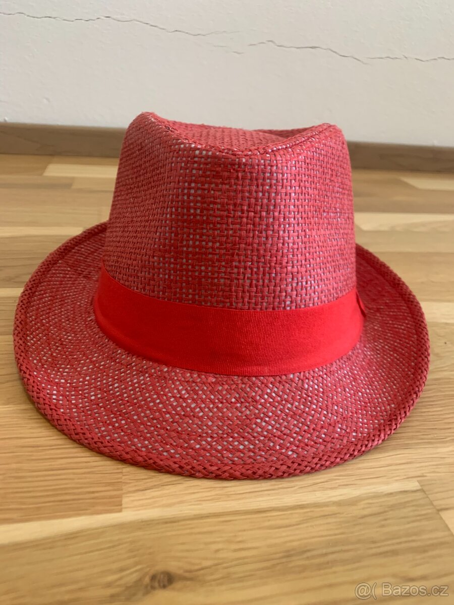 Prodám klobouk,__