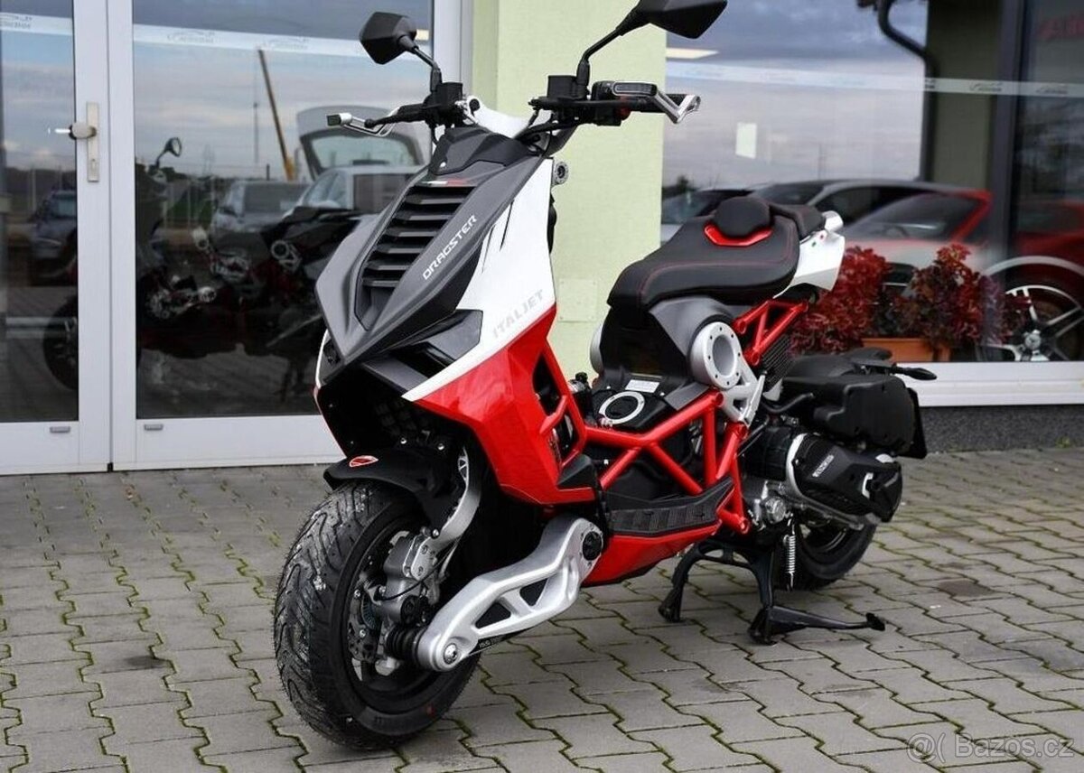 Italjet Dragster 200 ABS NOVÉ SKLADEM benzín automat 13 kw