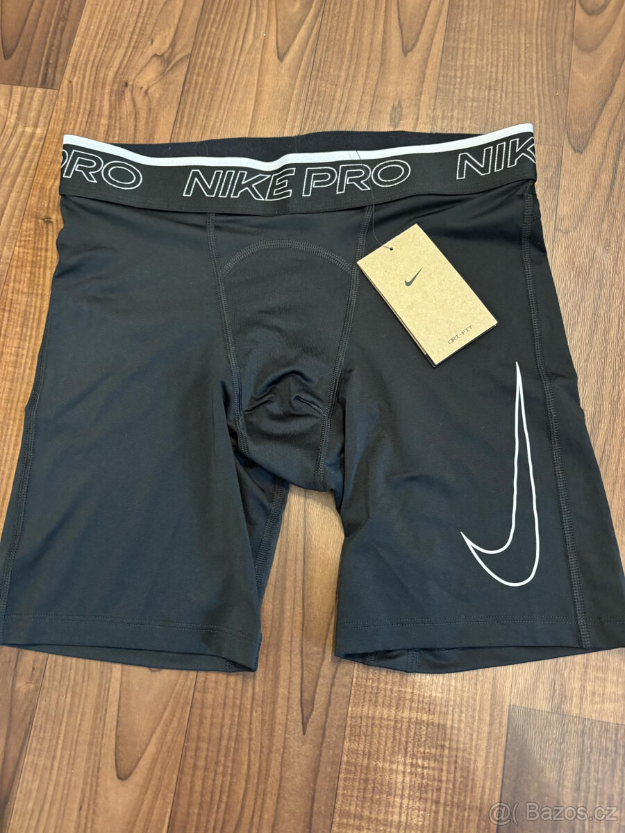 Pánské funkční šortky - M -Nike Pro