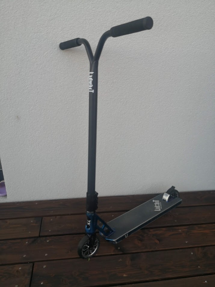 Freestyle koloběžka Movino Glide pro výšku jezdce od 150cm