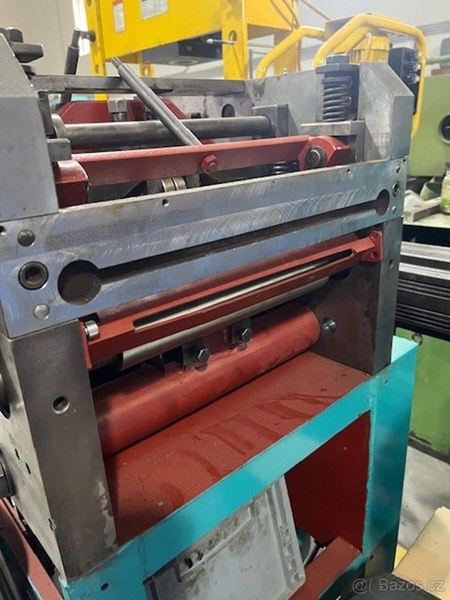 Rovnačka plechu SMERAL QRM 300/4