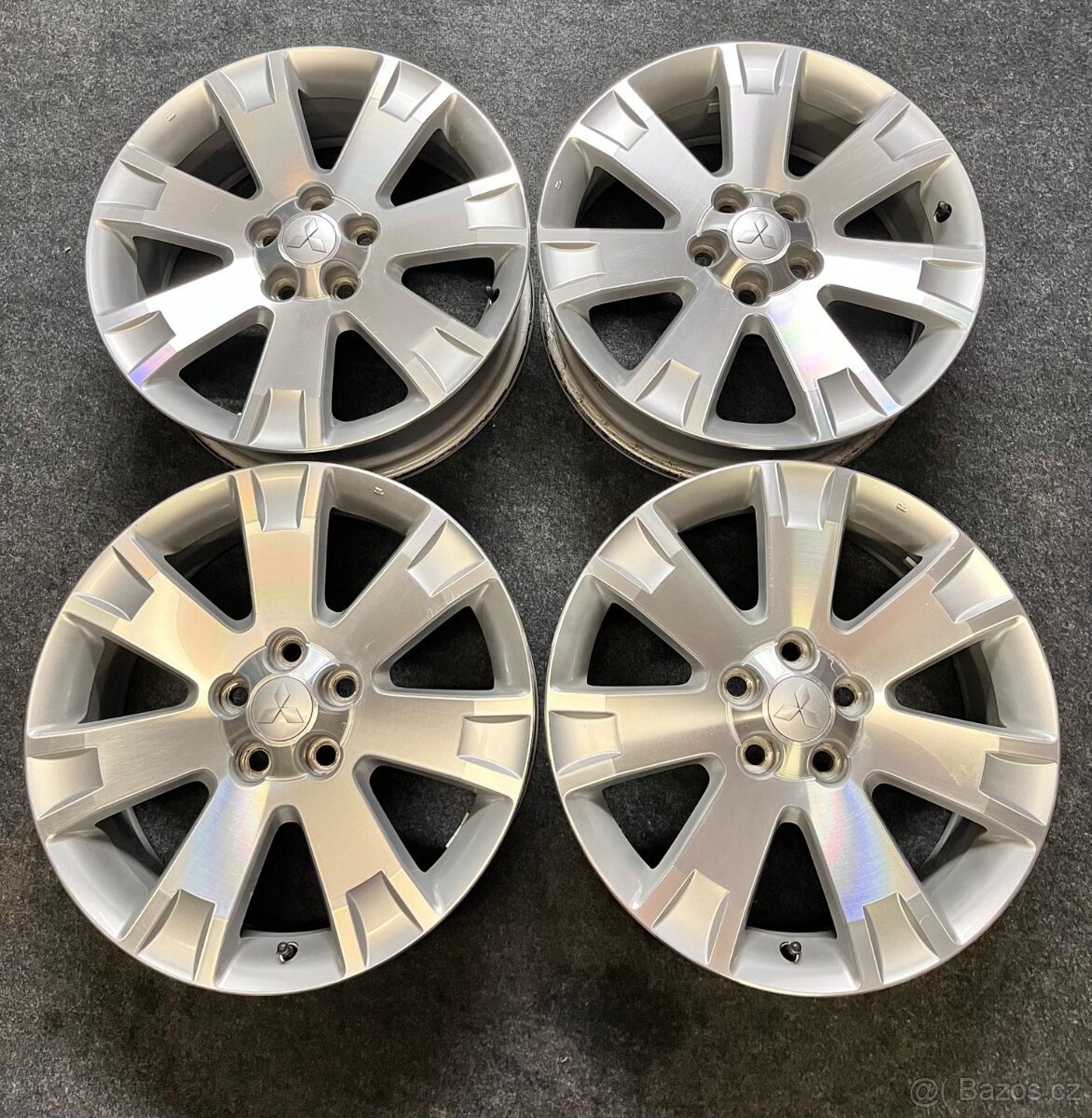 5x114,3 R18 originální ALU disky Mitsubishi ET 38