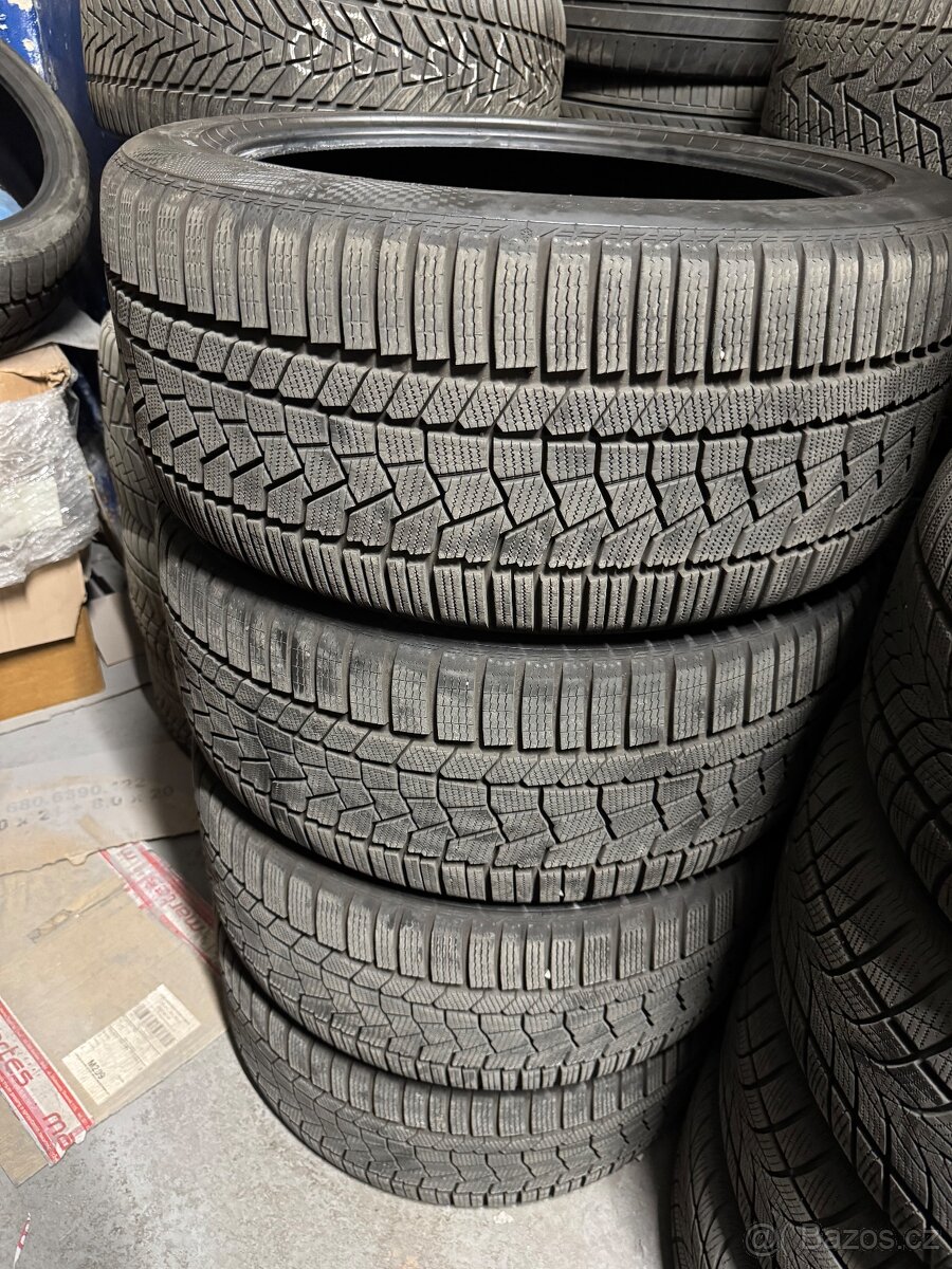 295/40 r22 CONTIWINTER