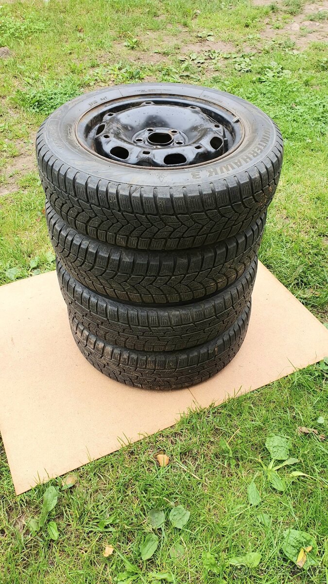 Zimní pneu 165/70/14 +disk 5J×14 ET35 Fabia