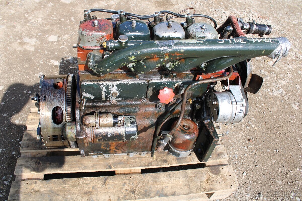 Zetor 7211 motor kompletní výborný záruka zánovní spojka