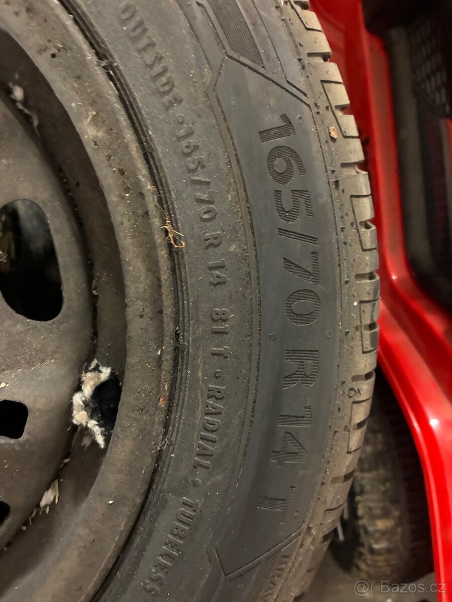 Sada letnich Barum Bravuris 5 175/70 r14 vc disku