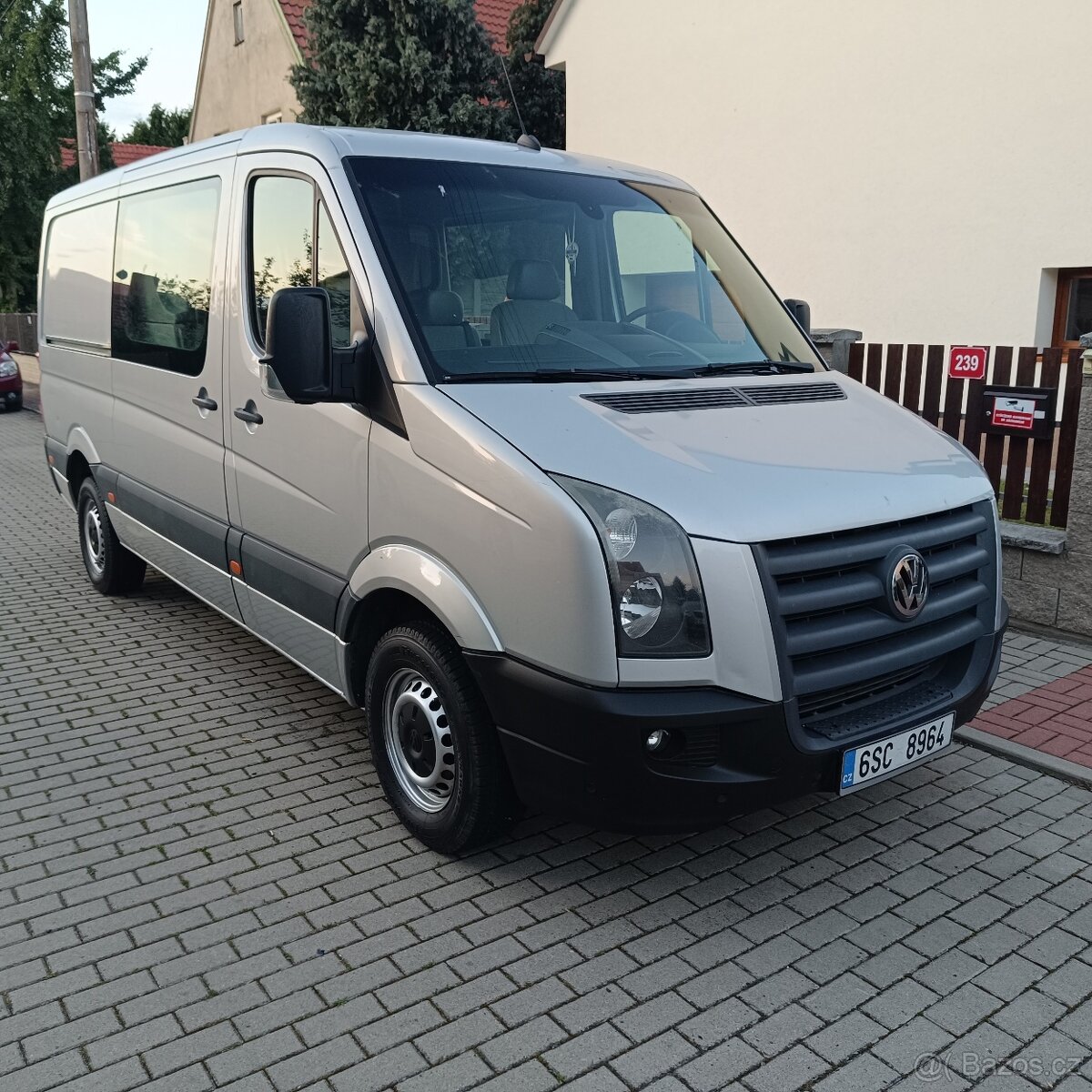 VW CRAFTER LONG 2.5.TDI 7.MÍST RV-2011 MOŽNÁ VÝMĚNA