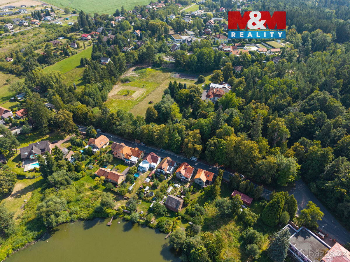 Prodej pozemku k bydlení, 2707 m², Jevany