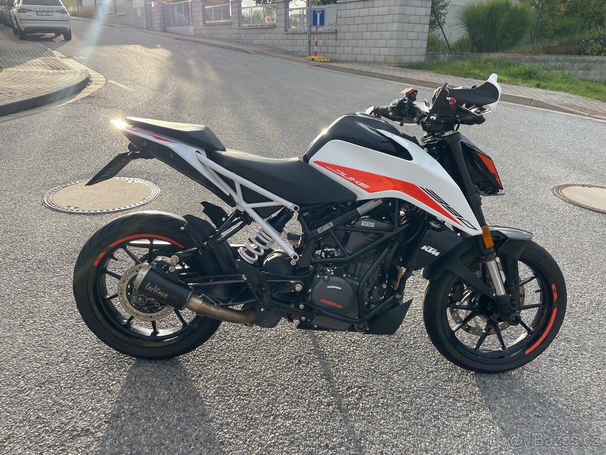 Ktm duke 390