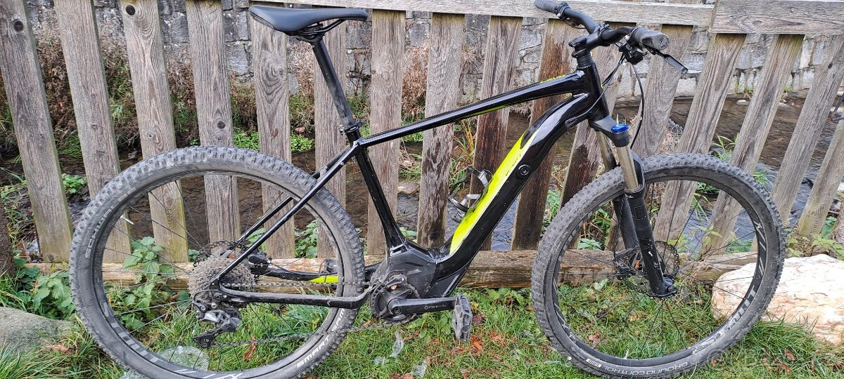 ELEKTROKOLO Specialized TURBO LEVO