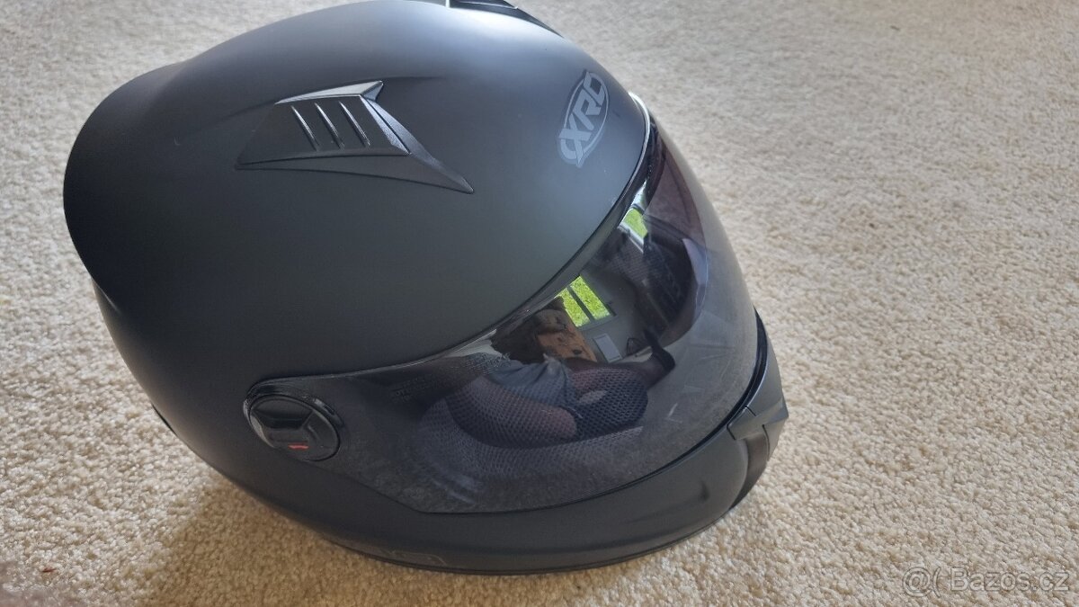 Prodám nepoužitou helmu vel.XS nove rukavice.