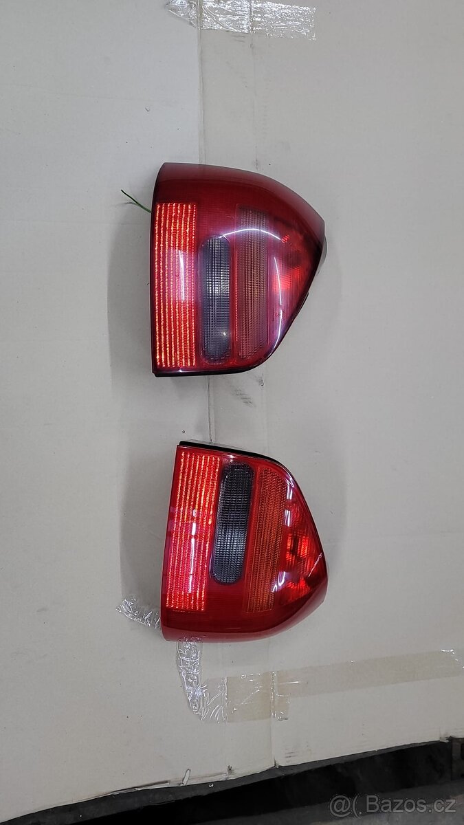 Zadní světla Audi a3 8L r.v. 1998
