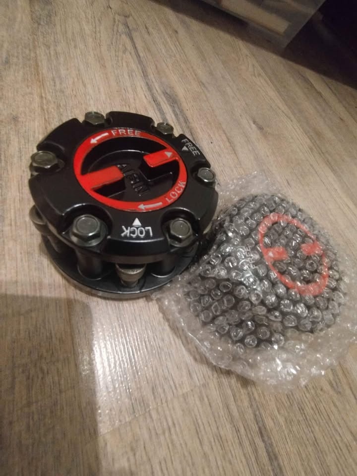 Manualní volnoběžné náboje Opel Frontera (volnoběžky)