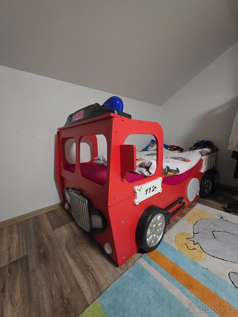 Dětská postel hasiči