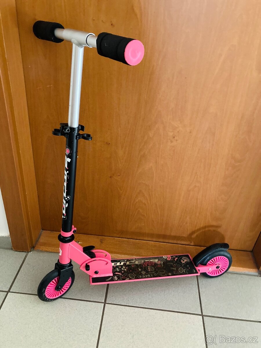 Dětská skládací koloběžka