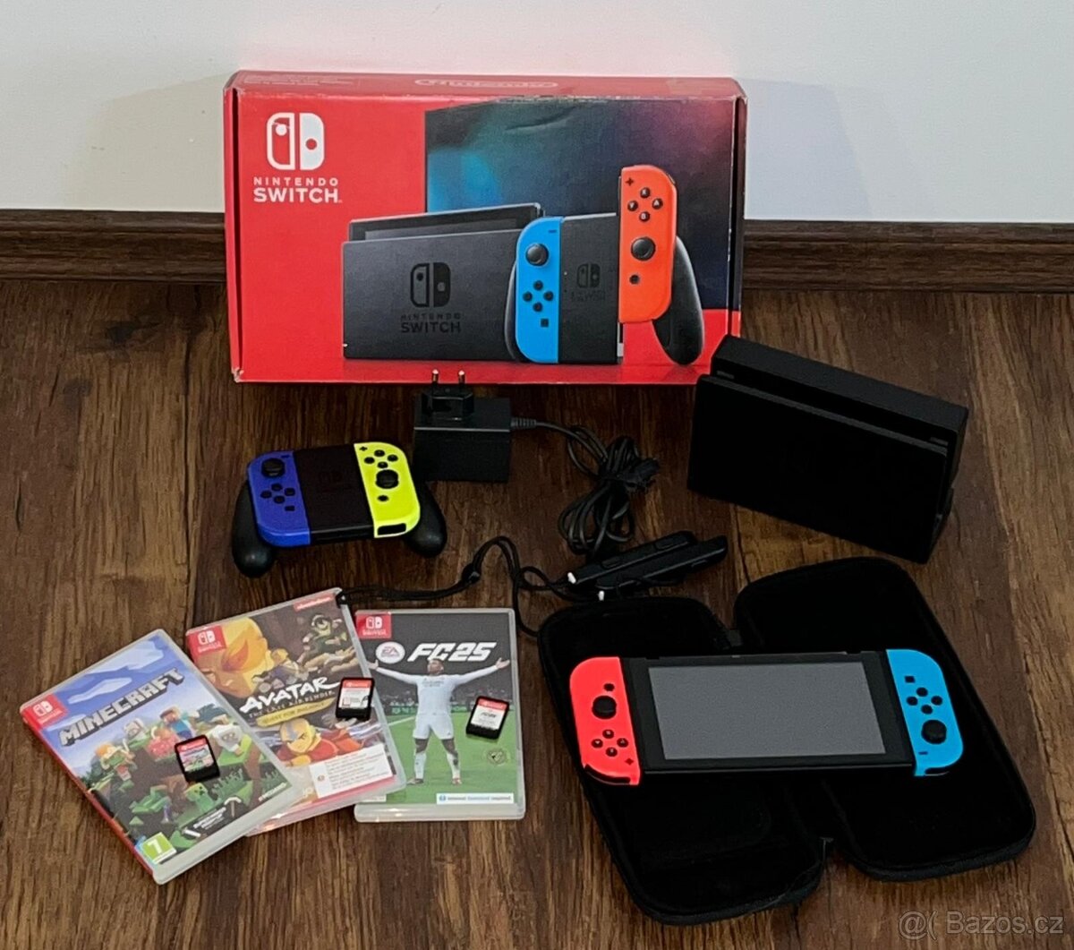 Nintendo Switch + hry a příslušenství