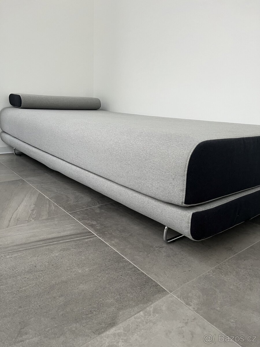 Designová rozkládací postel, sofa bed