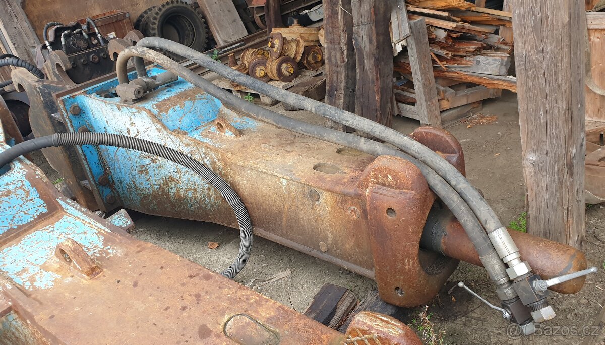 2.3t kladivo Krupp 1500 na bagry 26-40t