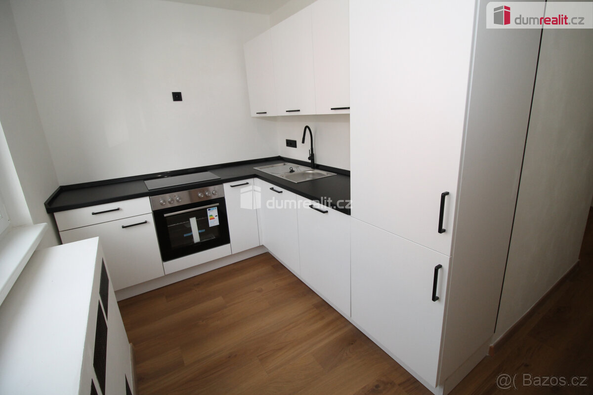 Krásný byt 2+1/B/S po kompletní rekonstrukci v cihlovém domě