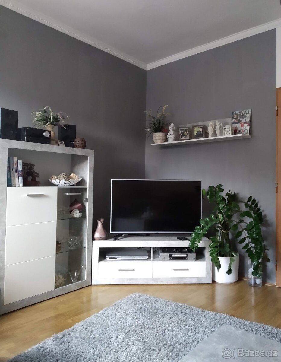 Obývací stěna Stone 1/ bílá kombinace beton