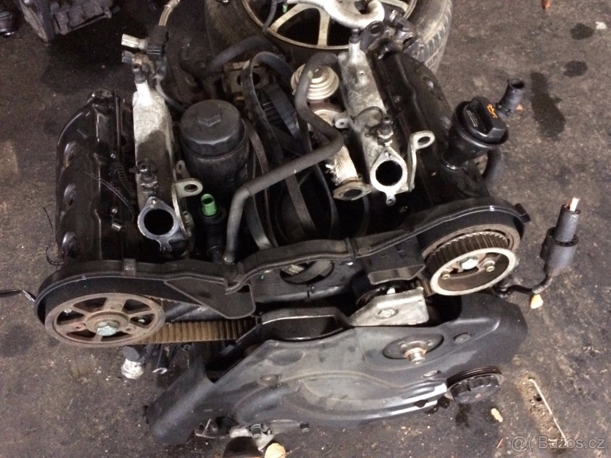 Motor audi 2.5tdi 110kw kod:AKN