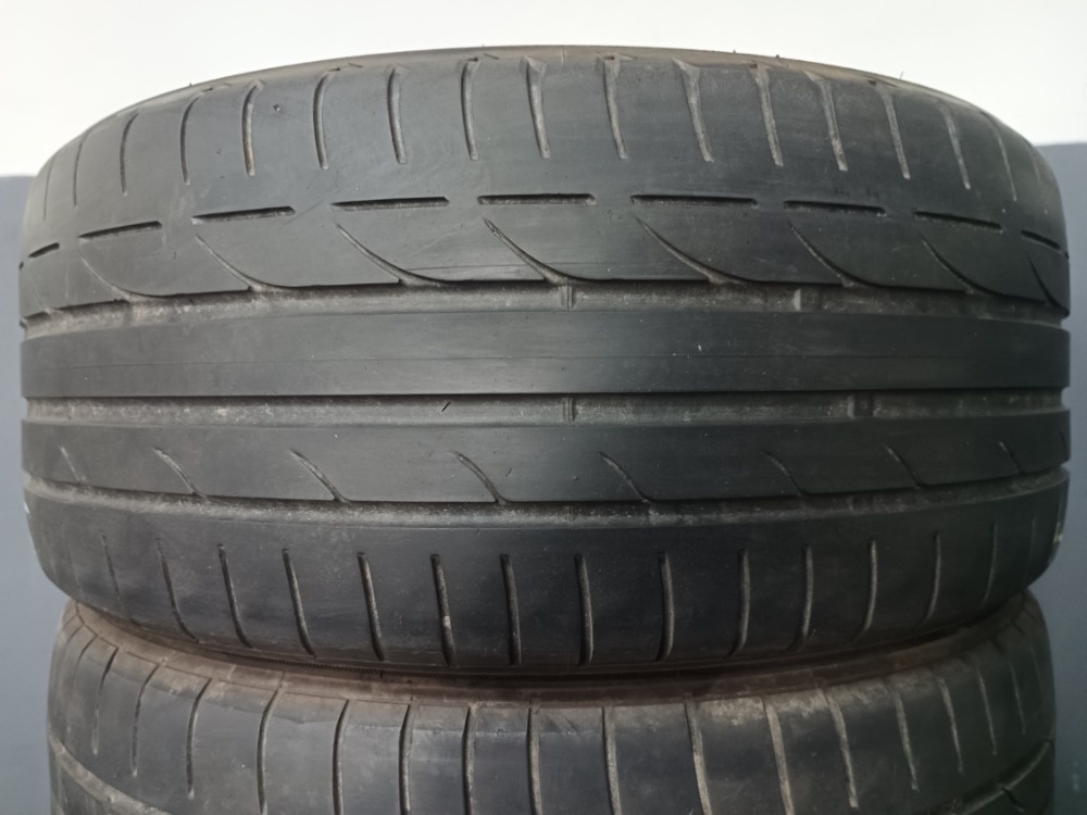 225/40 R19 BRIDGESTONE (2620)