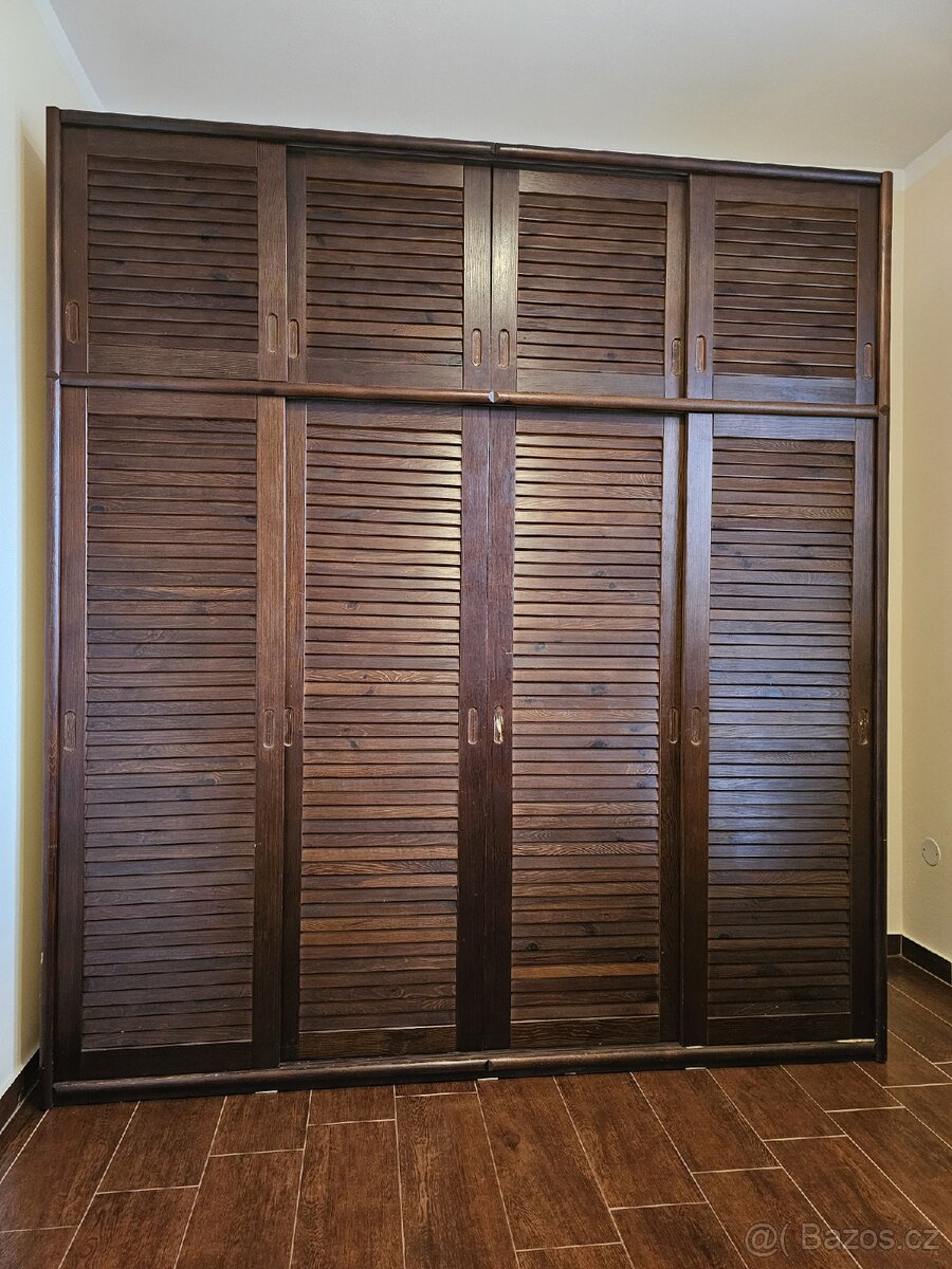 Prodám skříň 200x220x60