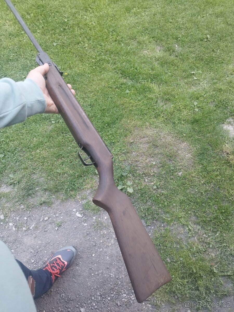 Slavia 630 VZDUCHOVKA