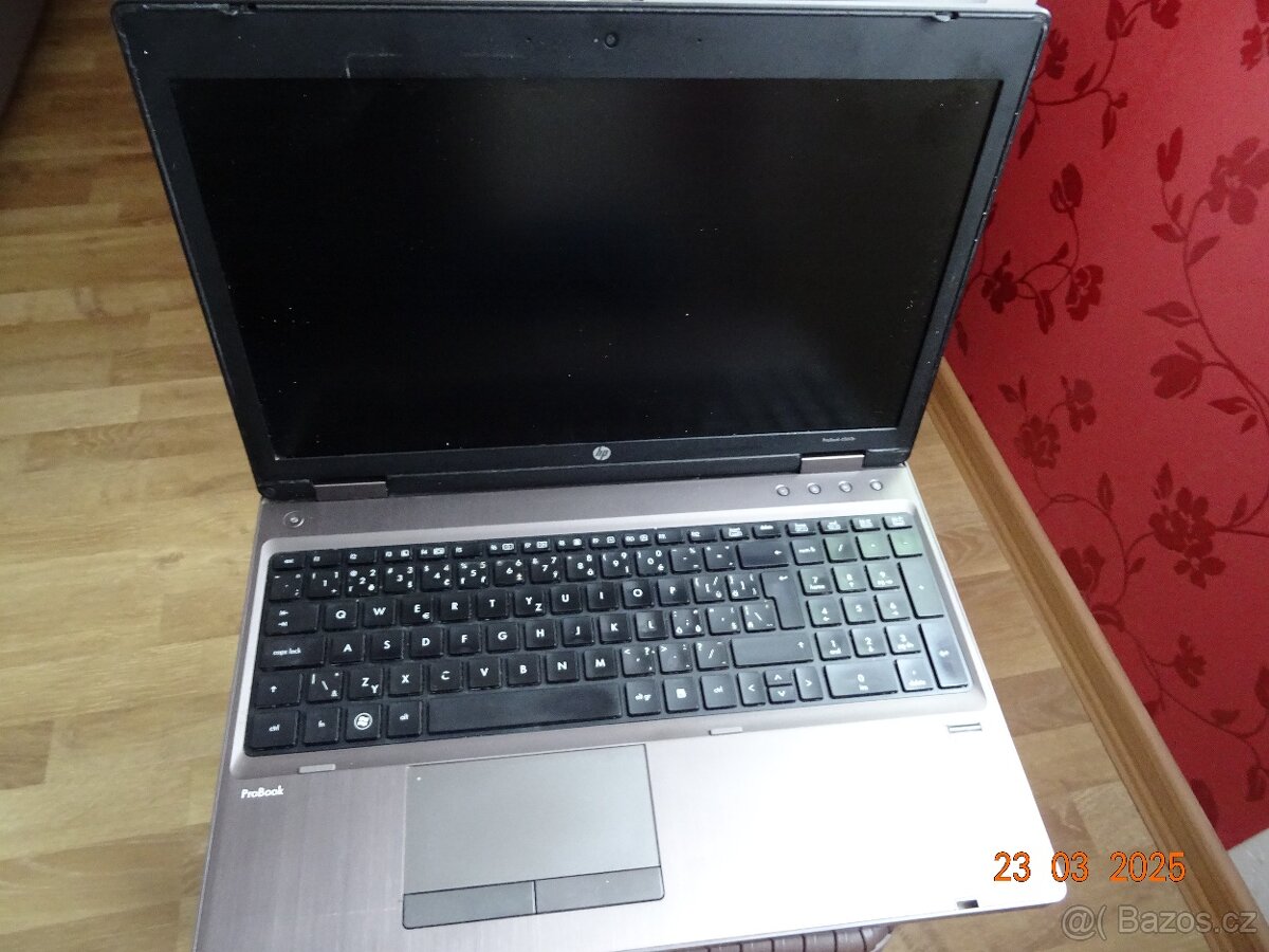 HP ProBook 6560b + dokovací stanic