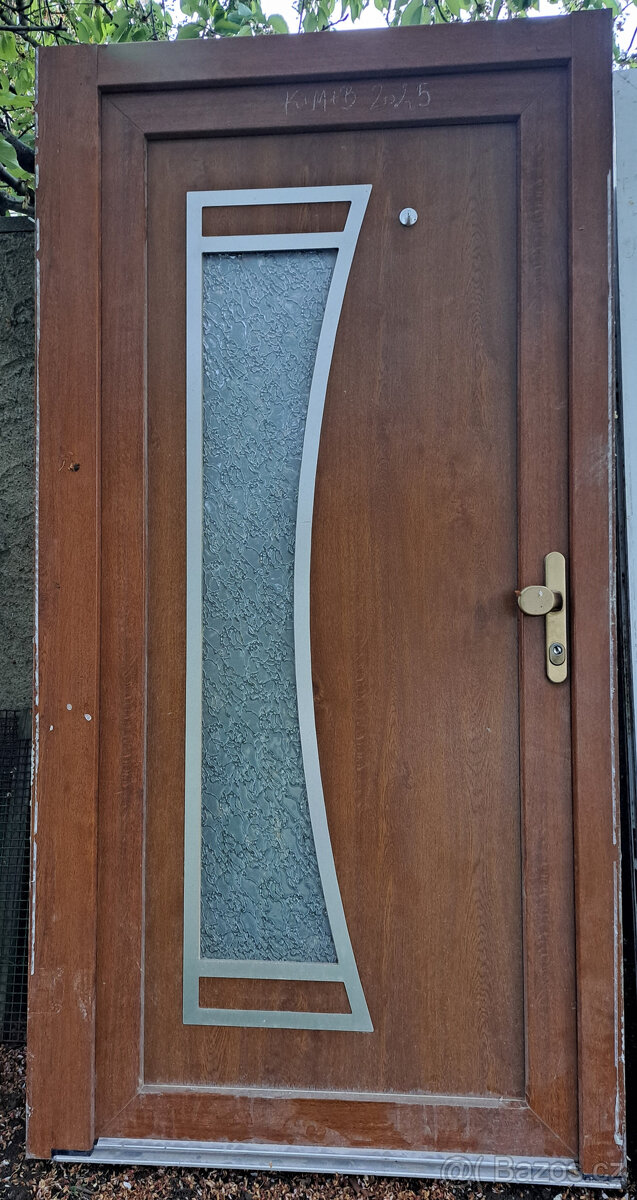 Vchodové dveře plastové š.110x214v.