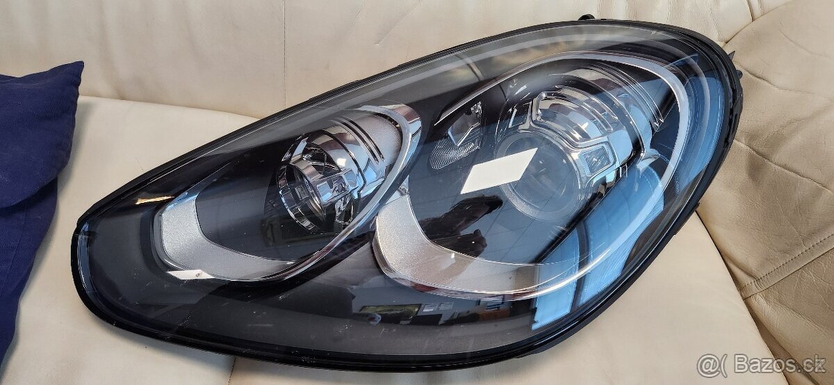 Levy bixenon svetlomet Porsche Cayenne II facelift