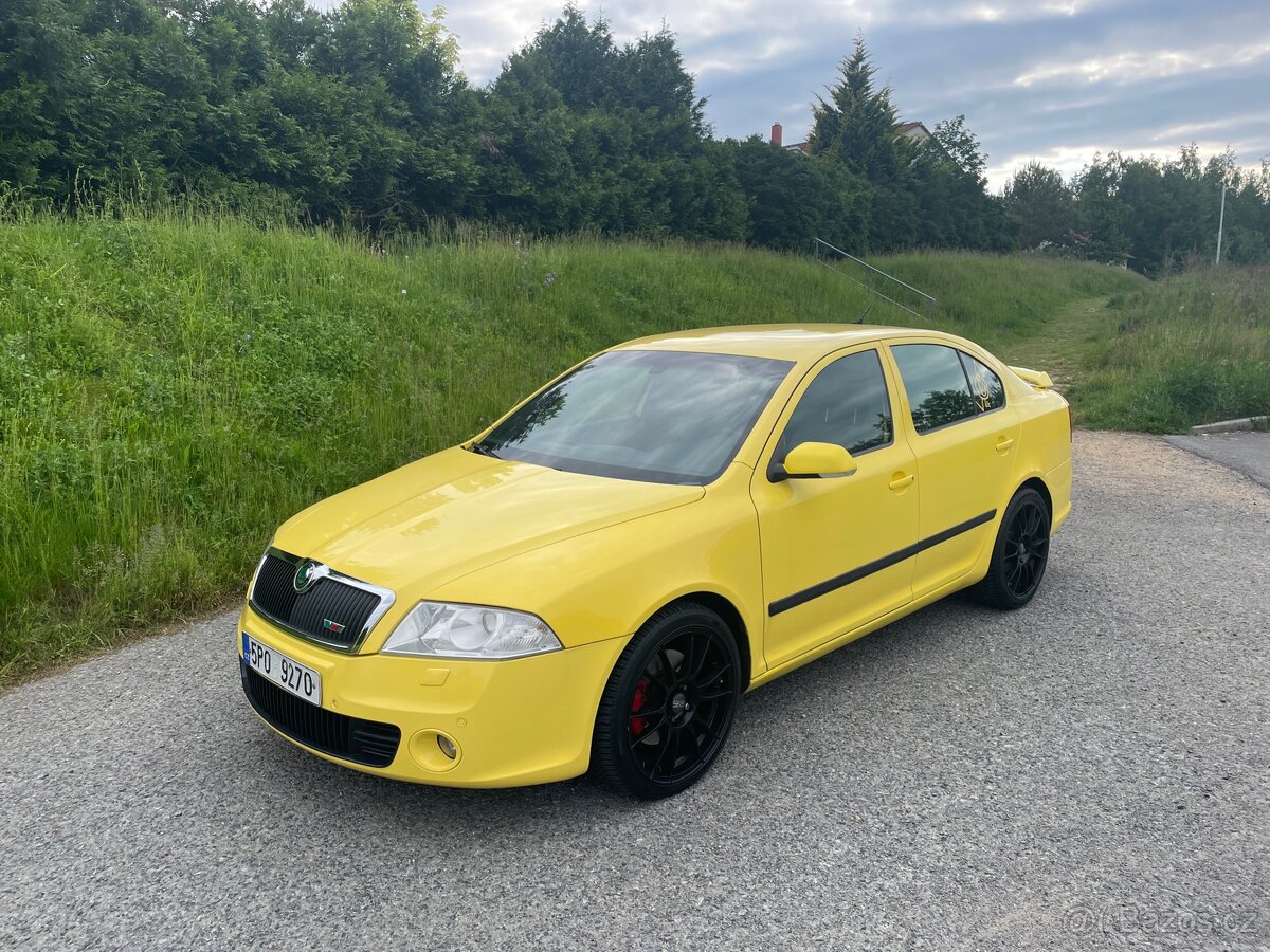 Škoda Octavia 2 RS 2.0 TFSI žlutá