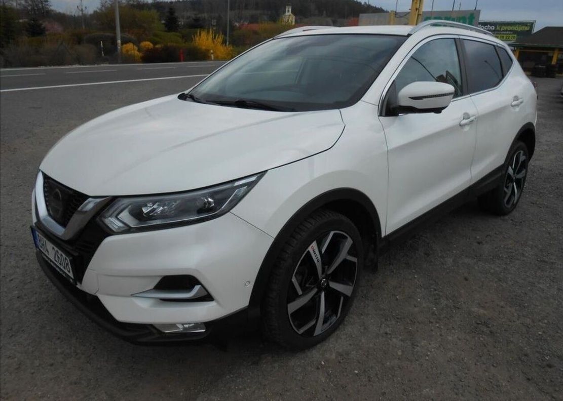 Nissan Qashqai 1,6 dCi 130 Xtronic Tekna CZ nafta