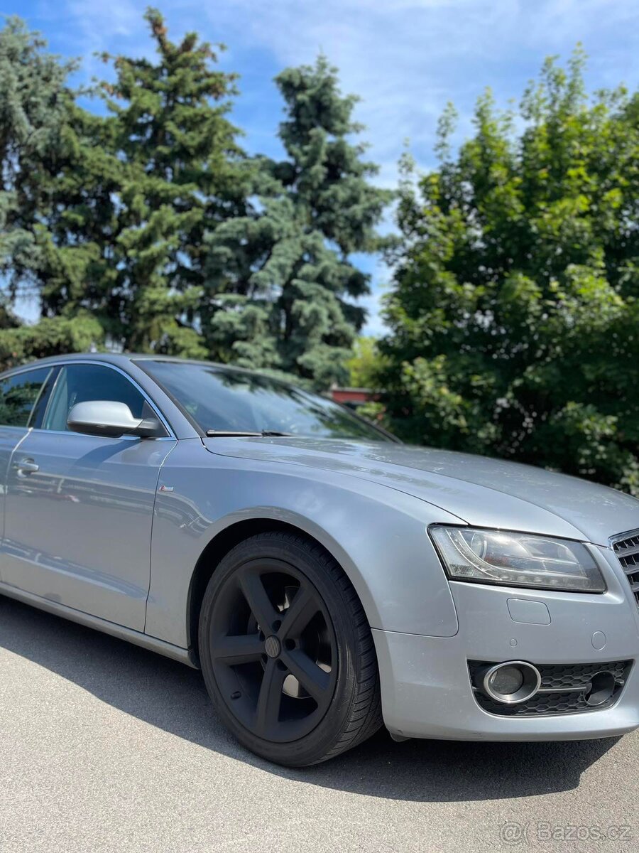 Prodám nebo vyměním Audi A5 Sportbak S-line 2.7tdi
