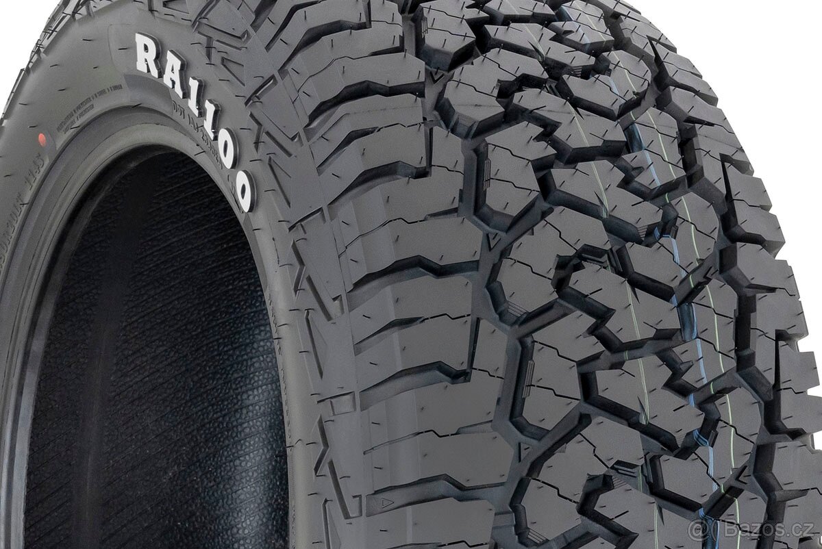 Sada 4x4 pneu Roadcruza RA1100 265/55 R19 113H XL