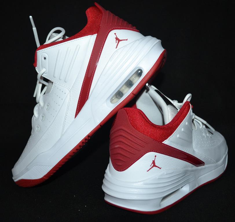 Kožené tenisky zn. Nike Jordan Max Aura 5 vel. 45 a 45,5