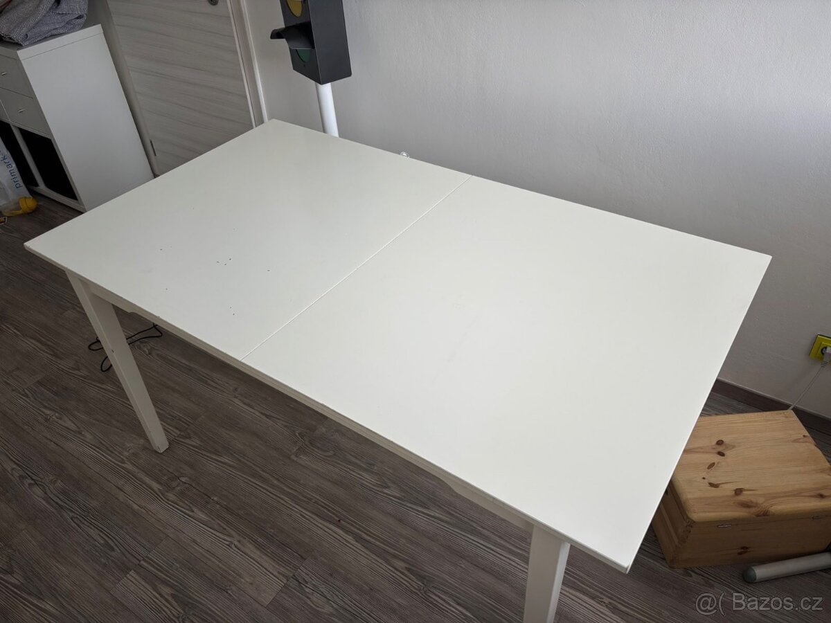 ROZKLÁDACÍ JÍDELNÍ STŮL IKEA