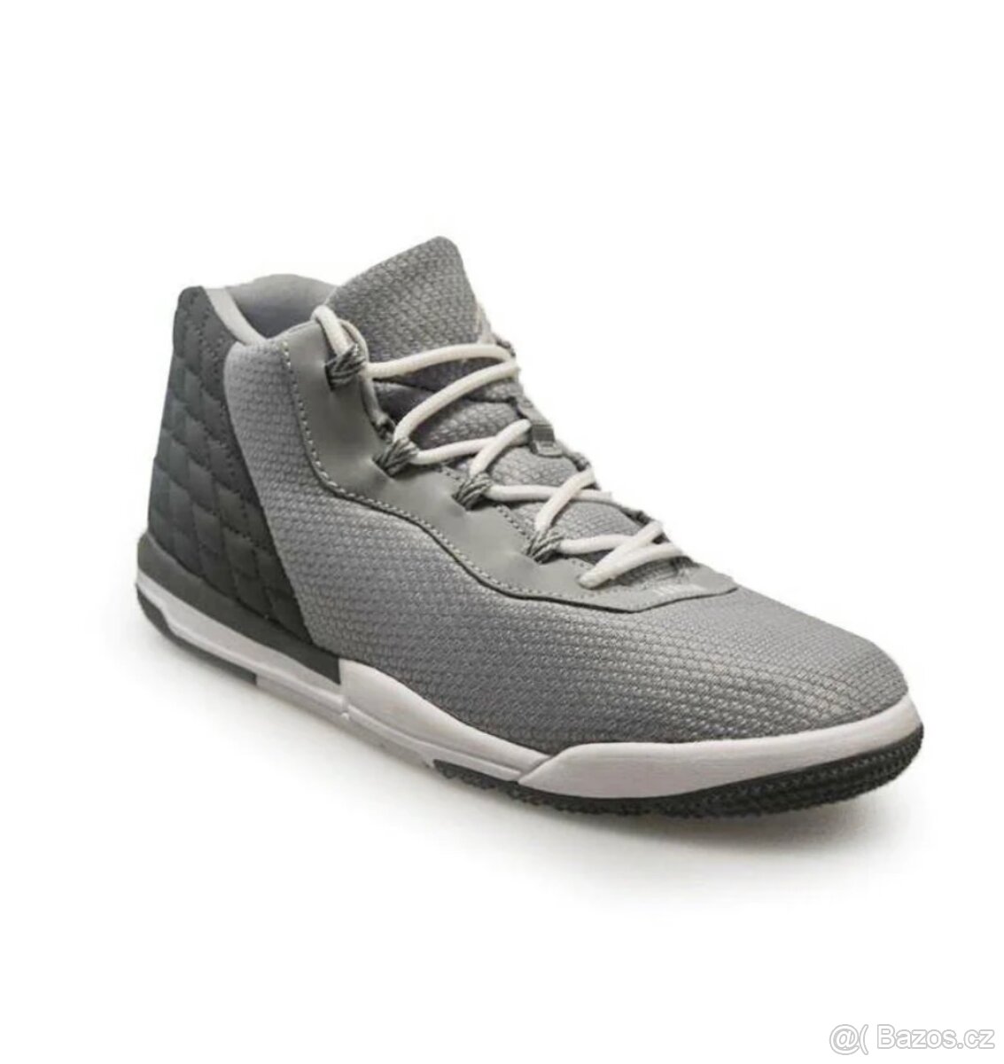 Jordan academy kids vel. 29,5