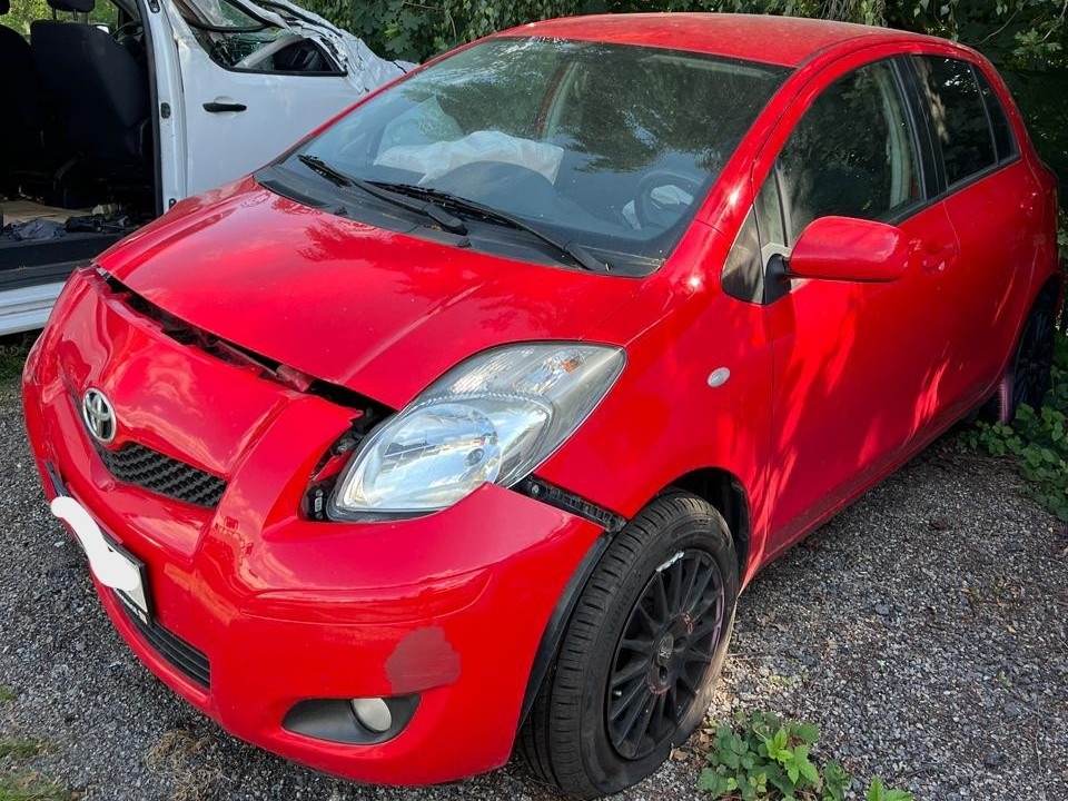 Toyota Yaris, 2011, motor 1KR, náhradní díly